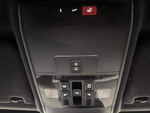 Used 2023 Volkswagen Atlas Cross Sport SEL image 26