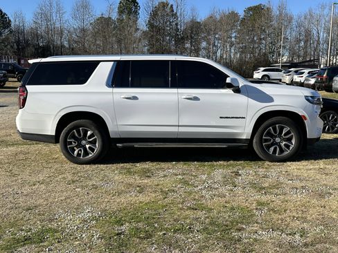 Used 2021 Chevrolet Suburban LT w/ Rear Media and Nav Package image 5