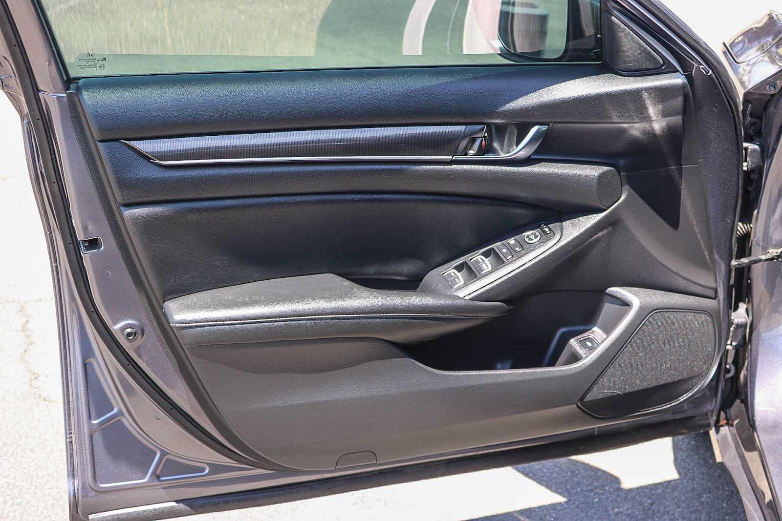 Used 2020 Honda Accord Sport image 21