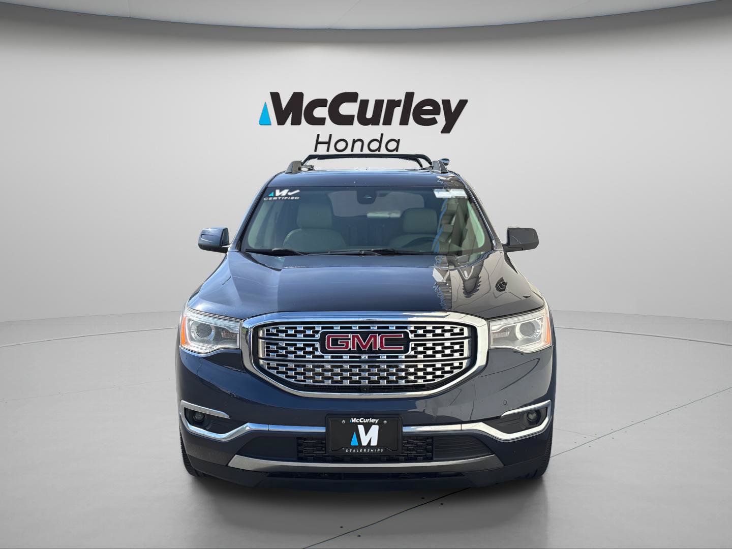 Used 2019 GMC Acadia Denali w/ Technology Package AWD/4WD image 8