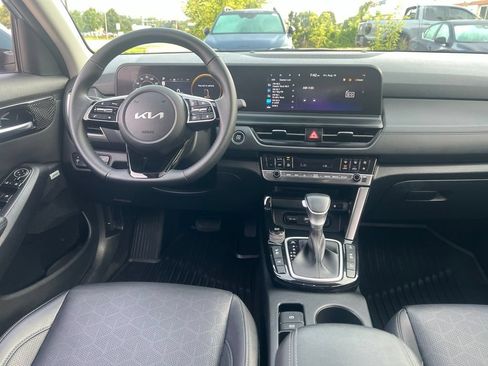 Used 2024 Kia Seltos SX w/ SX Sunroof Package AWD/4WD image 18