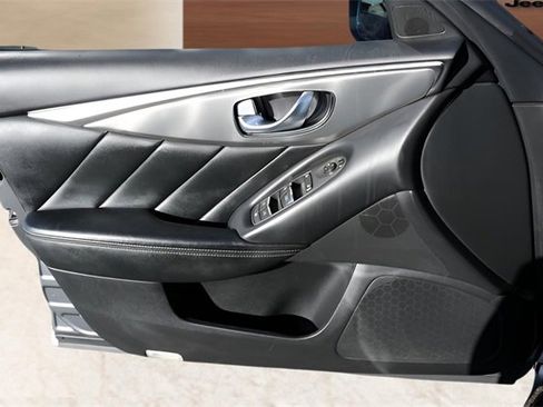 Used 2017 INFINITI Q50 2.0t w/ Moonroof Package image 11