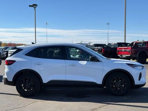 Certified 2023 Ford Escape Active image 39