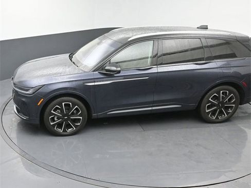 Used 2024 Lincoln Nautilus Reserve w/ Equipment Group 202A image 34