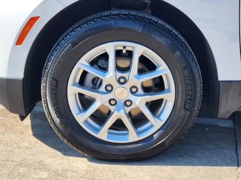 Used 2023 Chevrolet Equinox LT image 10