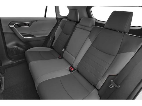Used 2024 Toyota RAV4 XLE FWD image 9