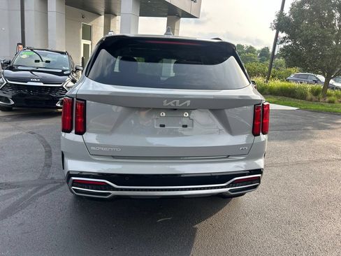 Certified 2023 Kia Sorento SX AWD/4WD image 5