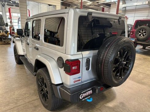 Used 2023 Jeep Wrangler Unlimited Sahara AWD/4WD image 26