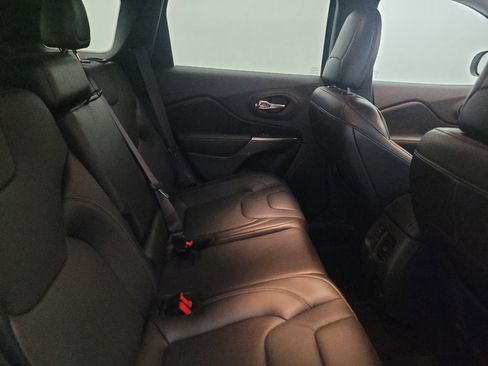 Used 2020 Jeep Cherokee Limited AWD/4WD image 19
