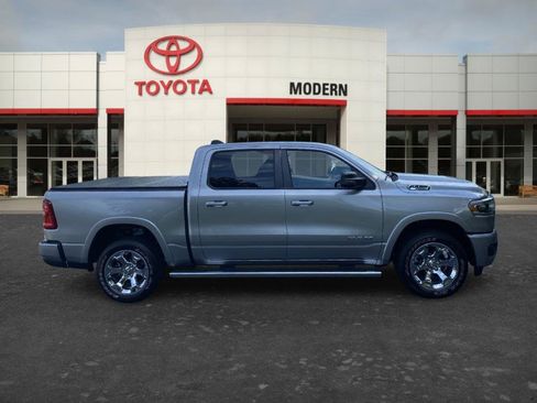 Used 2025 RAM 1500 Big Horn AWD/4WD image 4