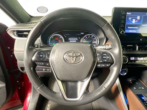 Used 2021 Toyota Venza XLE w/ Softex Package image 17