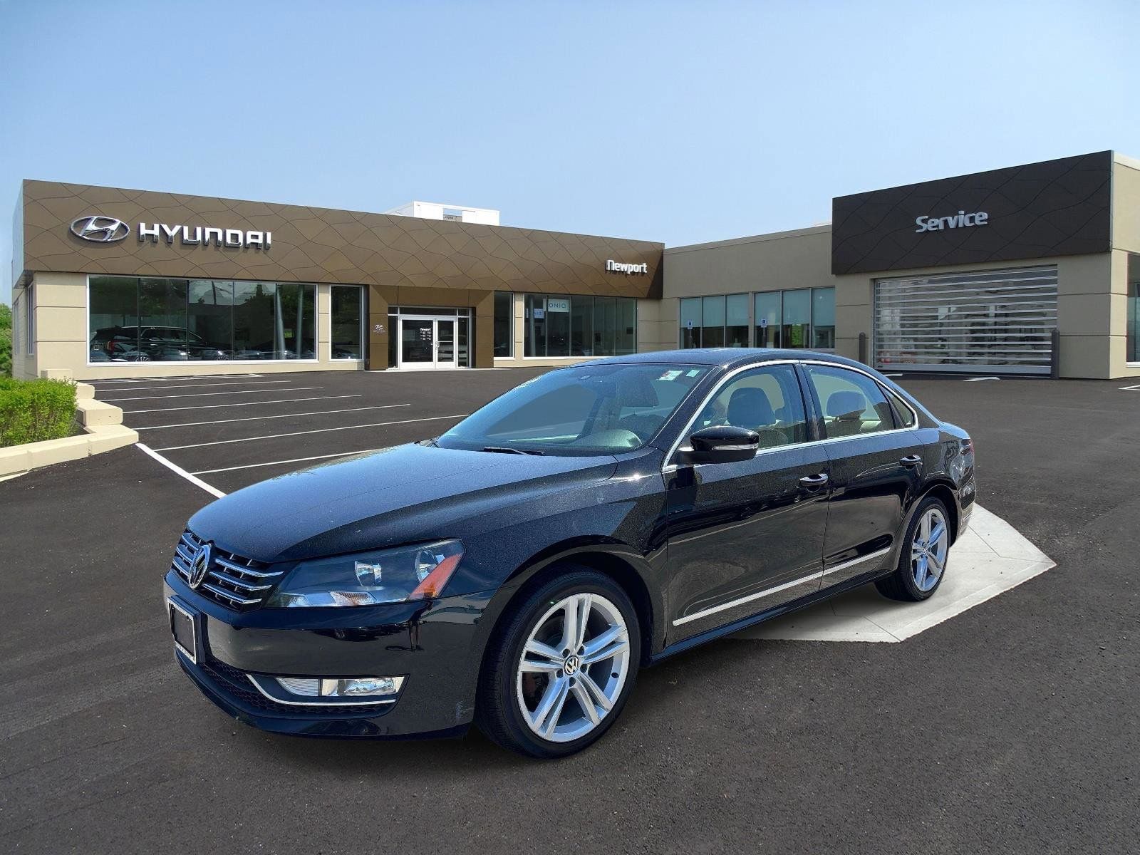 Used 2014 Volkswagen Passat TDI SEL Premium FWD image 1
