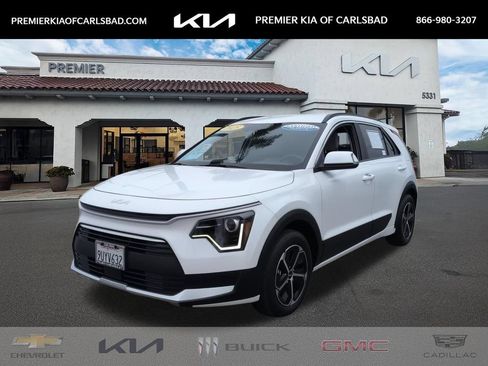 Used 2025 Kia Niro EX FWD image 1