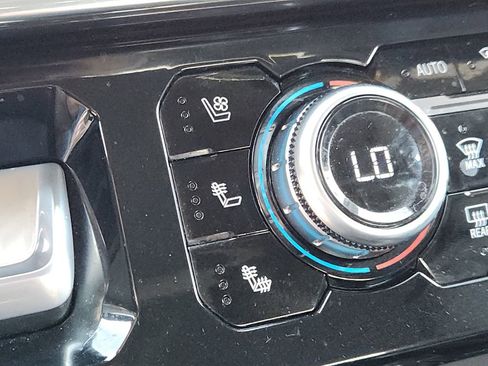 Used 2025 GMC Sierra 2500 Denali w/ Denali Reserve Package image 27