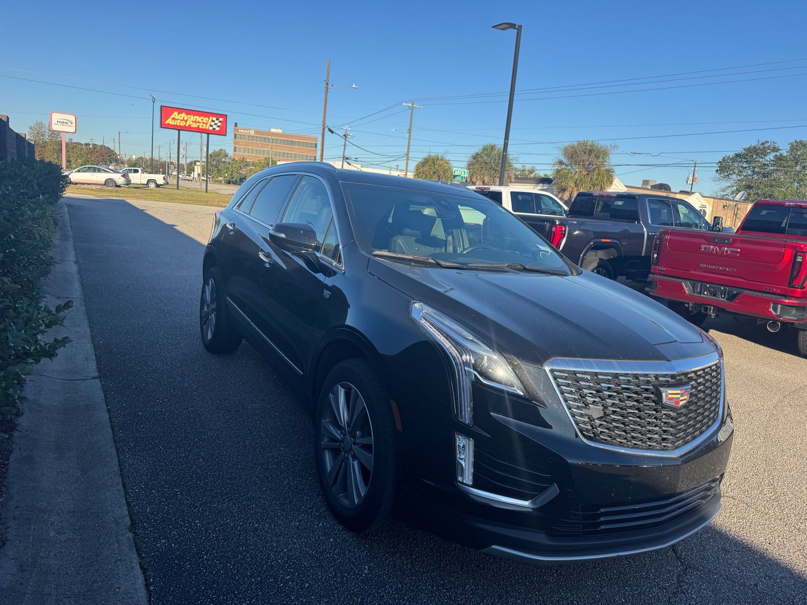Used 2024 Cadillac XT5 Premium Luxury w/ LPO, Floor Liner Package AWD/4WD image 7