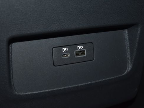 Certified 2024 Nissan Frontier SV w/ Technology Package image 22