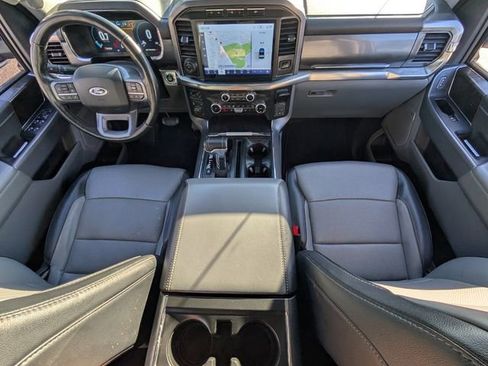 Used 2023 Ford F150 Lariat w/ Trailer Tow Package image 17