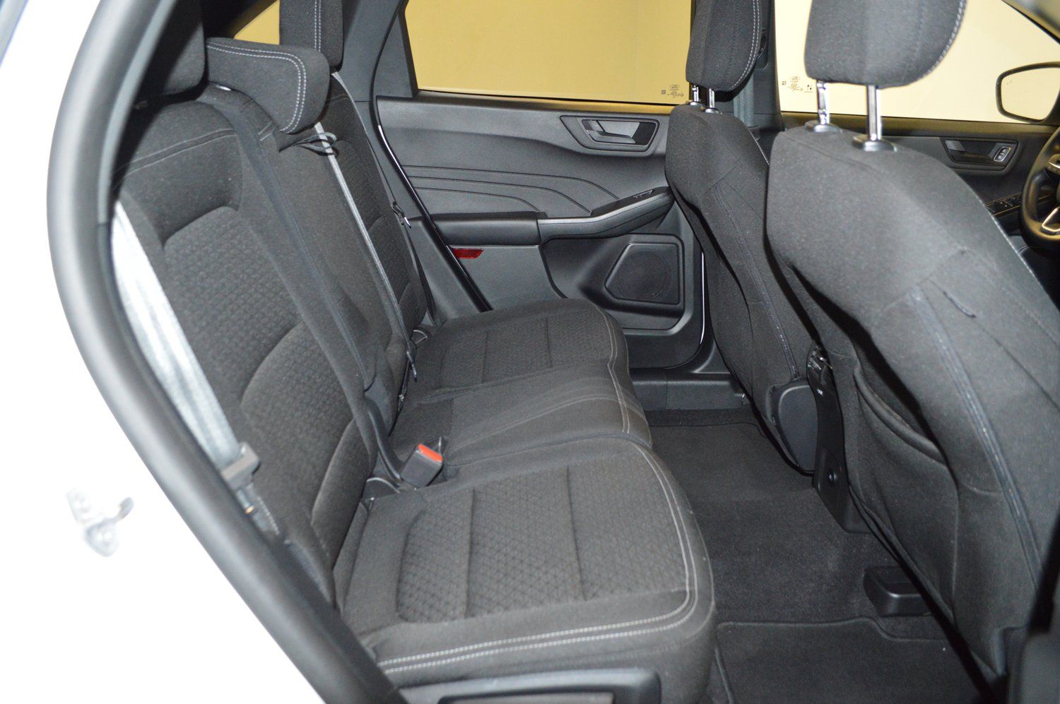 Used 2025 Ford Escape Active AWD/4WD image 12