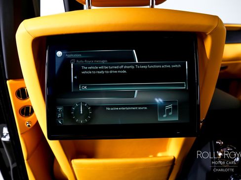 Used 2024 Rolls-Royce Cullinan image 21