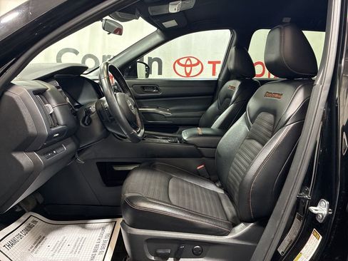 Used 2023 Nissan Pathfinder Rock Creek AWD/4WD image 25