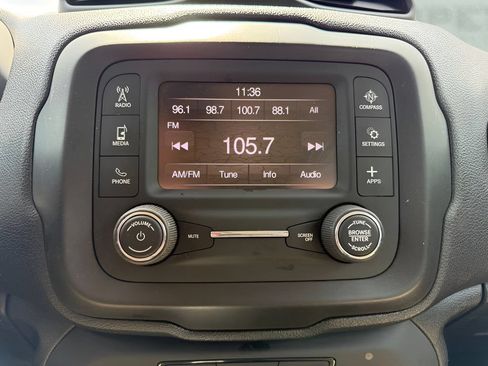Used 2018 Jeep Renegade Sport w/ Power & Air Group FWD image 22