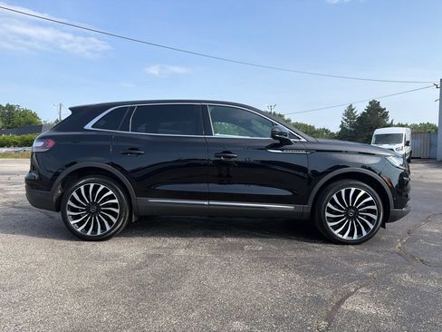 Used 2023 Lincoln Nautilus Black Label w/ Class II Trailer Tow Package AWD/4WD image 6