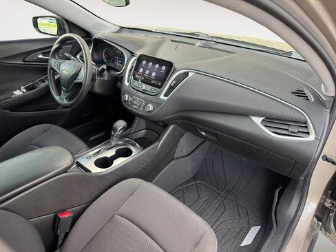 Used 2023 Chevrolet Malibu LS w/ LPO, Floor Liner Package FWD image 15