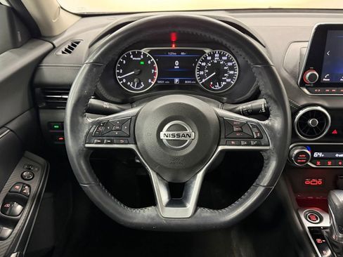 Used 2020 Nissan Sentra SV image 14