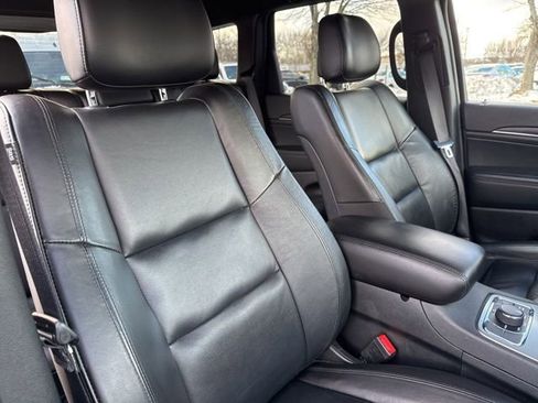 Used 2022 Jeep Grand Cherokee Limited image 27