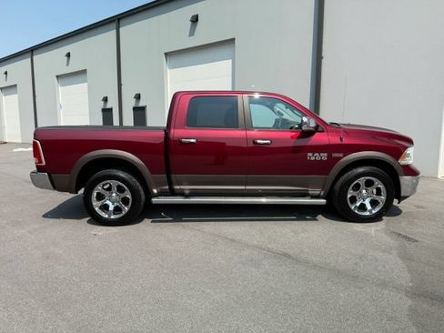 Used 2017 RAM 1500 Laramie w/ Convenience Group AWD/4WD image 9