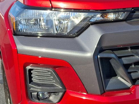 Used 2023 Chevrolet Colorado LT image 8