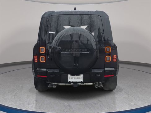 New 2026 Land Rover Defender 110 V8 image 6