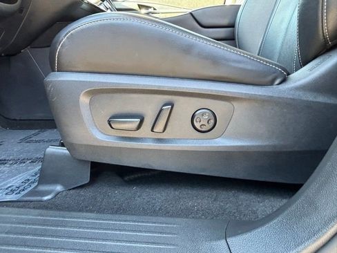 Used 2023 INFINITI QX60 Luxe w/ Performance Audio Package image 12