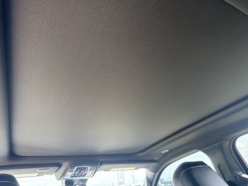 Used 2025 RAM 1500 Laramie RWD image 28