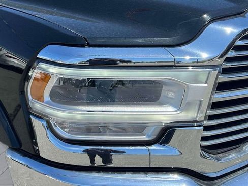 Used 2022 RAM 3500 Laramie w/ Max Tow Package AWD/4WD image 9