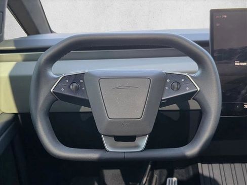 Used 2024 Tesla Cybertruck AWD Crew Cab image 19