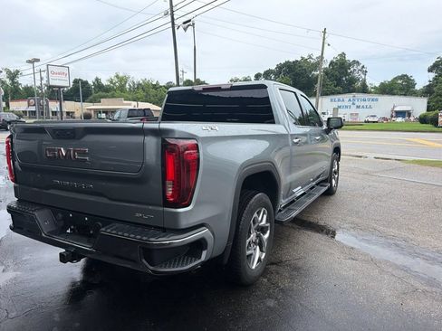 Used 2024 GMC Sierra 1500 SLT w/ SLT Premium Package AWD/4WD image 6