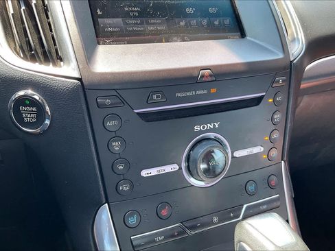 Used 2015 Ford Edge Titanium w/ Equipment Group 302A FWD image 15