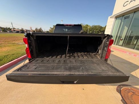 Used 2024 Chevrolet Silverado 2500 LT w/ Midnight Edition AWD/4WD image 13