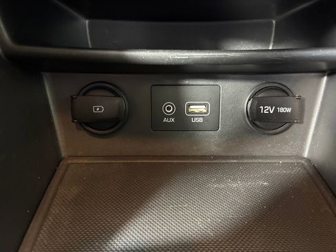 Used 2019 Hyundai Kona SEL image 21