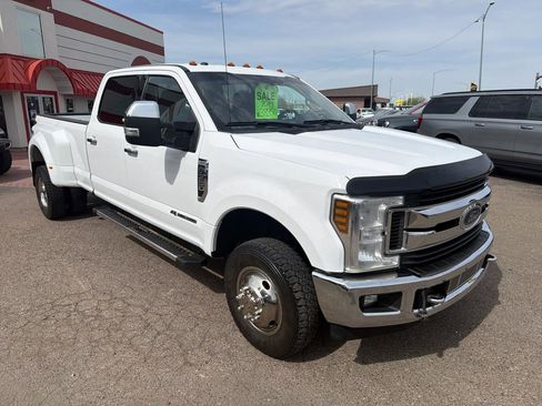 Used 2019 Ford F350 XLT w/ XLT Premium Package AWD/4WD image 2