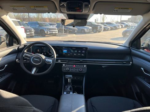 Certified 2025 Hyundai Tucson SE image 20