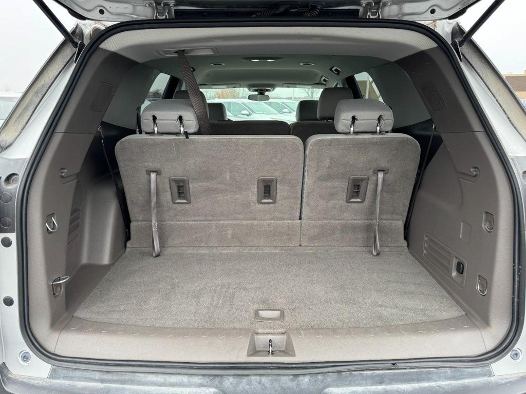 Used 2019 Chevrolet Traverse LT FWD image 6