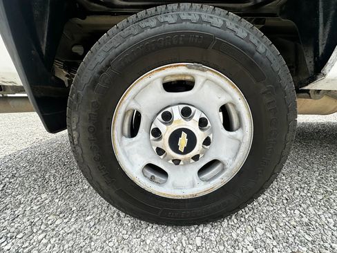 Used 2013 Chevrolet Silverado 2500 W/T AWD/4WD image 56