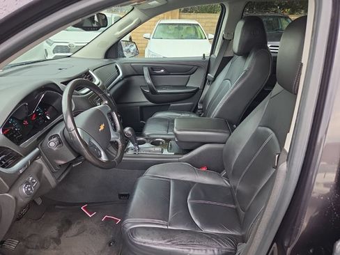 Used 2016 Chevrolet Traverse LT FWD image 10