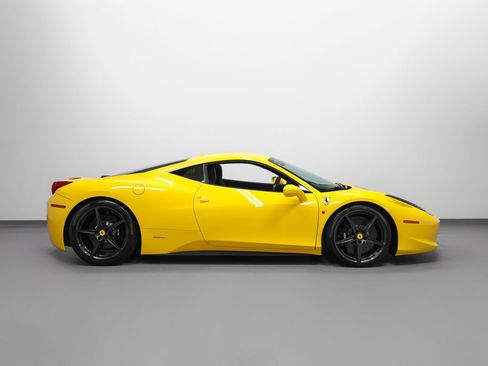Used 2010 Ferrari 458 Italia Coupe RWD image 4