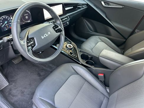 Used 2023 Kia Niro Wind w/ Wind Preserve Package image 10