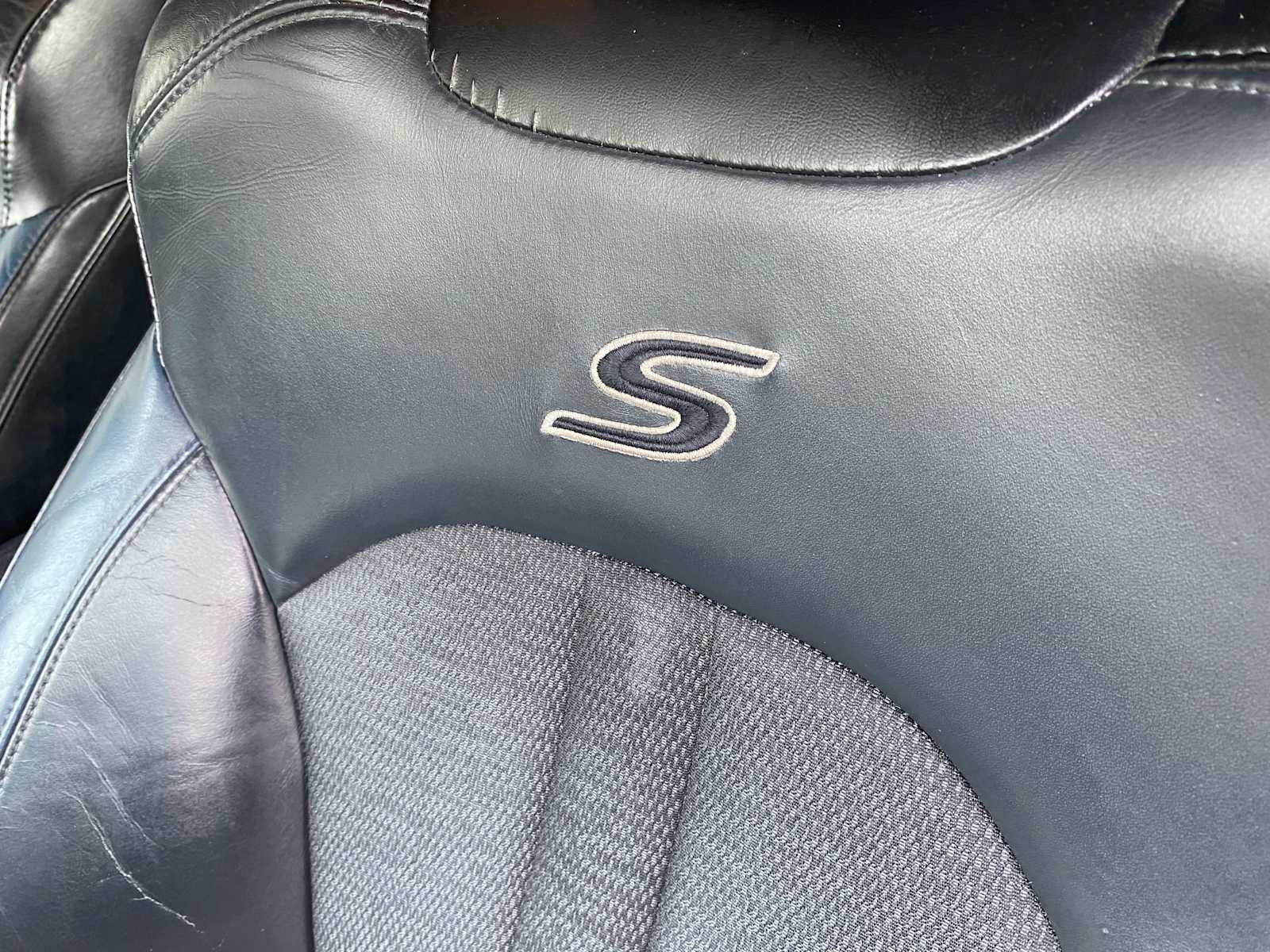 Used 2015 Chrysler 200 S FWD image 18