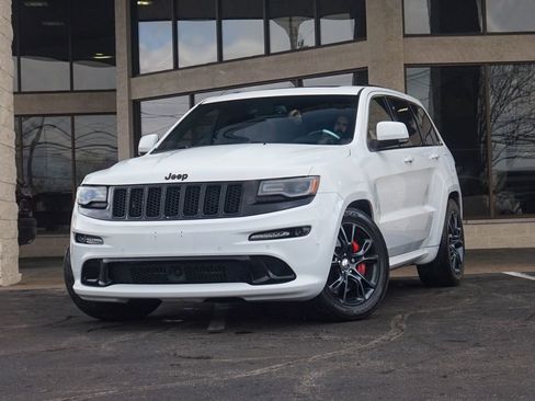 Used 2014 Jeep Grand Cherokee SRT w/ Trailer Tow Group IV AWD/4WD image 6