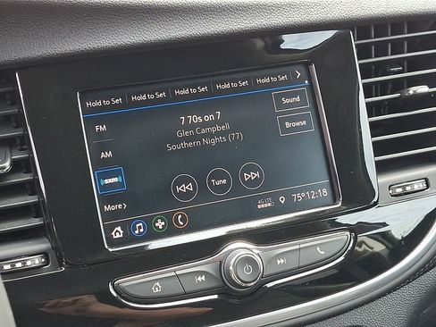 Used 2022 Buick Encore Preferred w/ Safety Package image 17